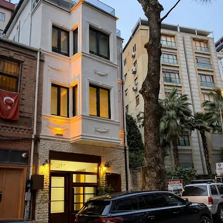 Lejlighed With Terrace Close To Bagdat Avenue *